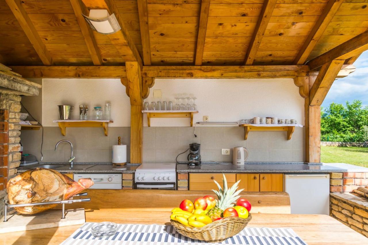 Villa Daja - Adriatic Luxury Villas Oklaj Buitenkant foto