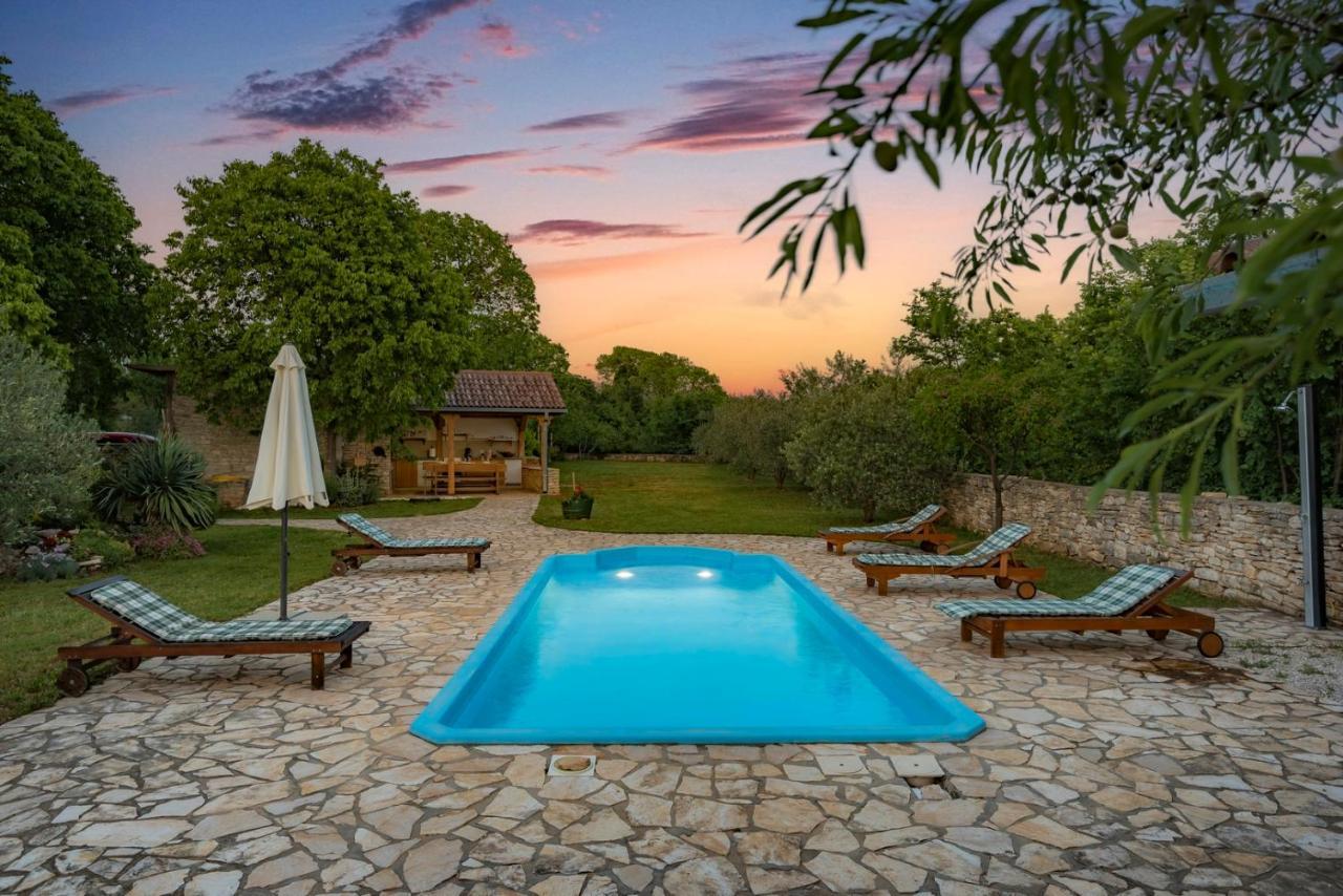 Villa Daja - Adriatic Luxury Villas Oklaj Buitenkant foto